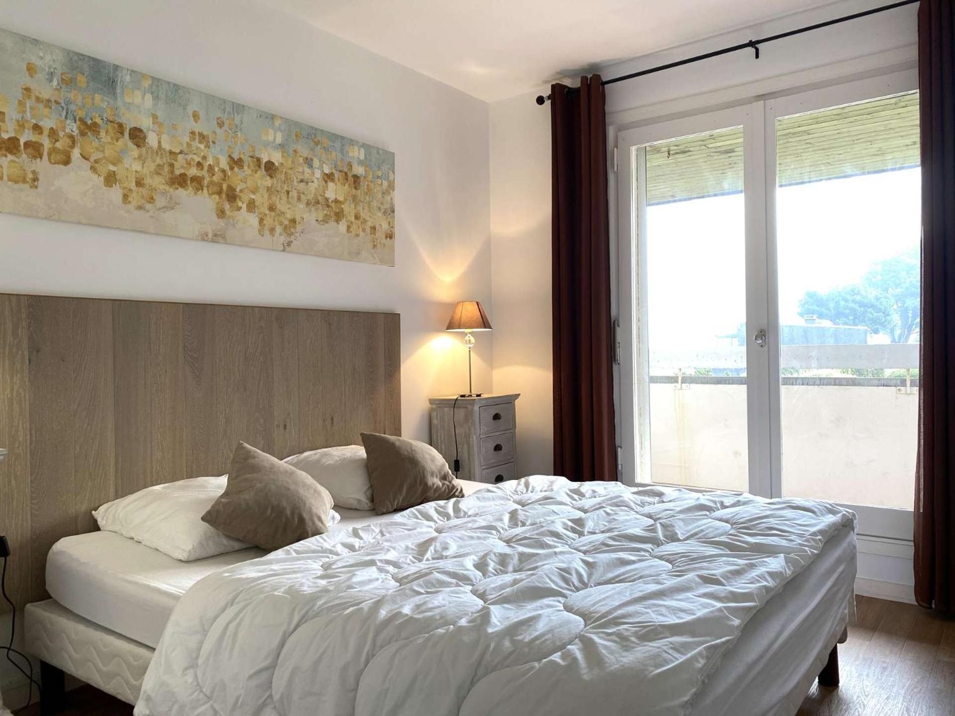 Appartement VUE SUR MER avec terrasse, plage de Trestraou à PERROS-GUIREC - Ref 861 Extérieur photo